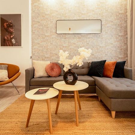Ideal Stay: Spacious 2Br Apt Near Calea Victoriei Bucareste Exterior foto