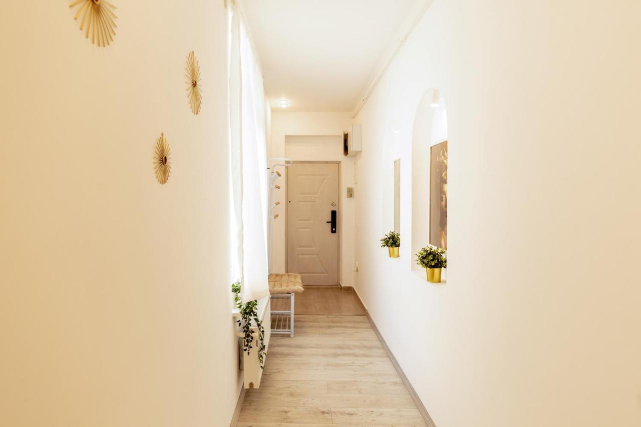 Ideal Stay: Spacious 2Br Apt Near Calea Victoriei Bucareste Exterior foto